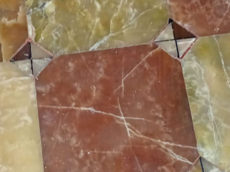 Polished Honey Onyx tile with golden veins for modern home design