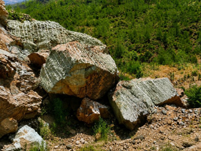 High-Quality Green Quartzite Blocks and Slabs from Pakistan for Oman & GCC Markets